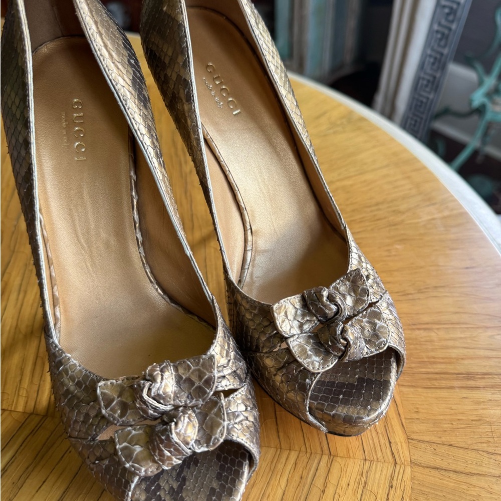Gucci Brown Heels with Ornate Ruffle Detail